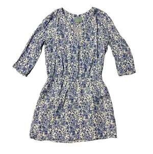 Blue And White Floral Print V-Neck Dress With 3/4 Sleeves Size M